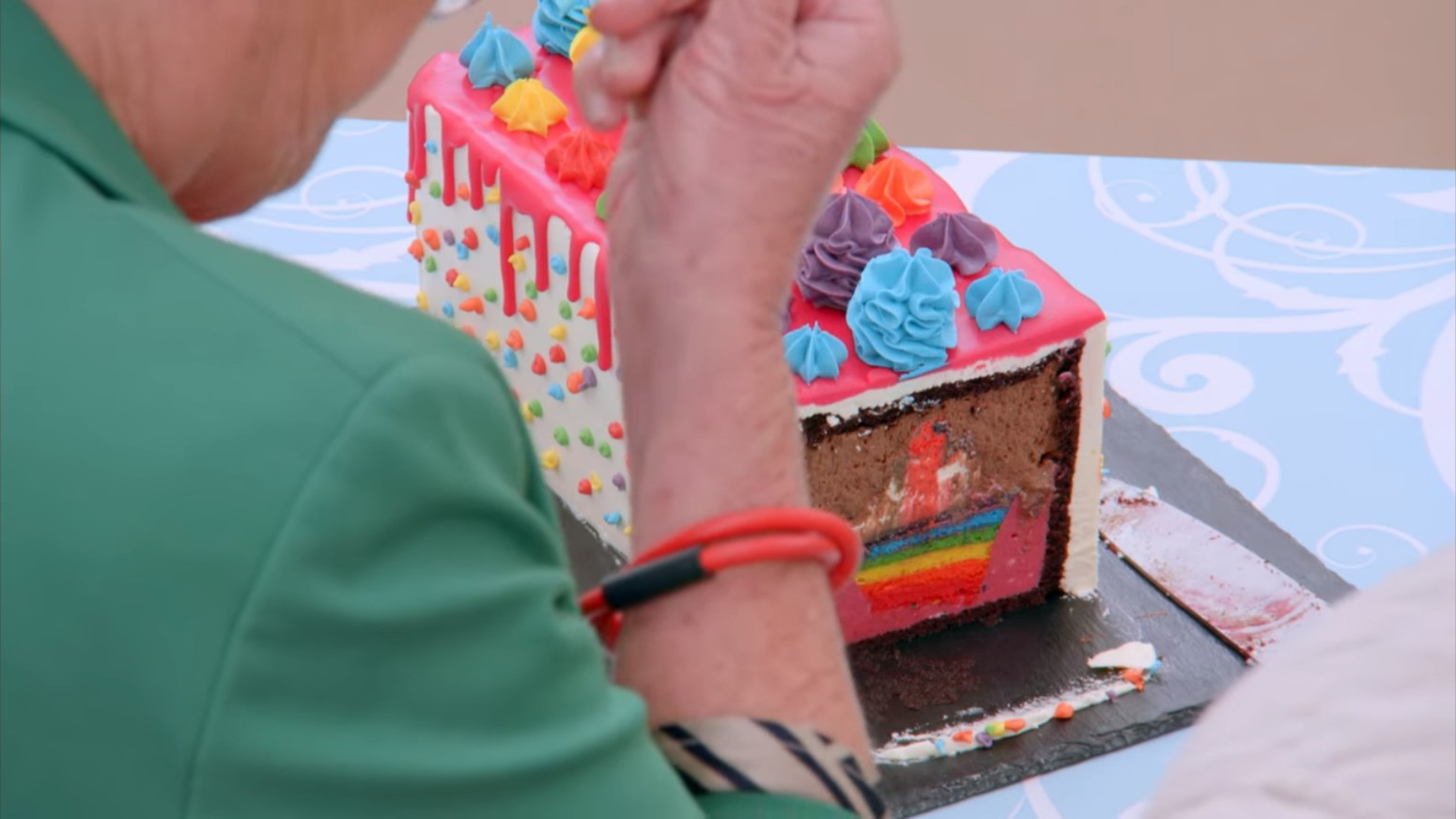 'The Great British Baking Show' Collection 10, Episode 5 Recap: Dessert